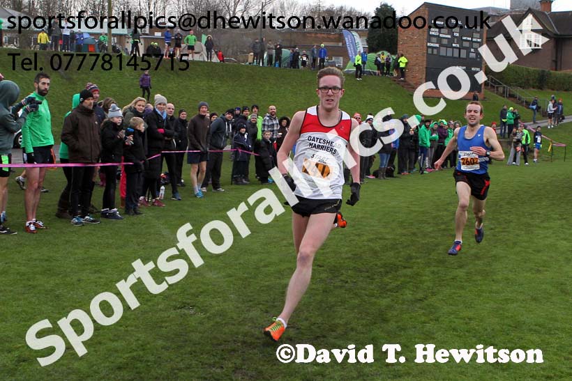 Senior mens Durham Cathedral Relays. Photo: David T. Hewitson/Sports for All Sports
